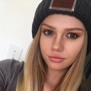 Meet your Posher, Kaycee